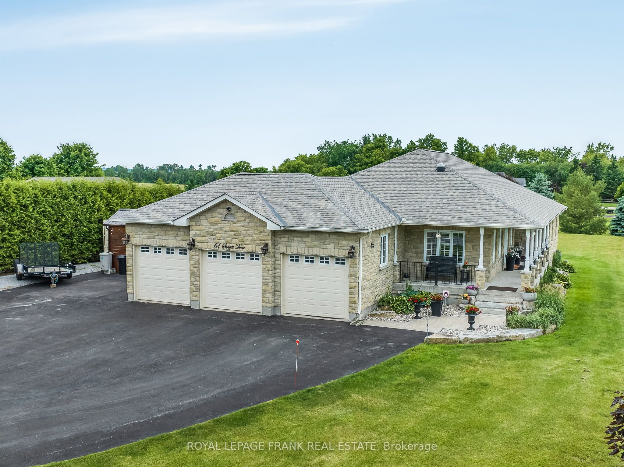 64 Suggitt Drive, Scugog, ON L0B 1L0