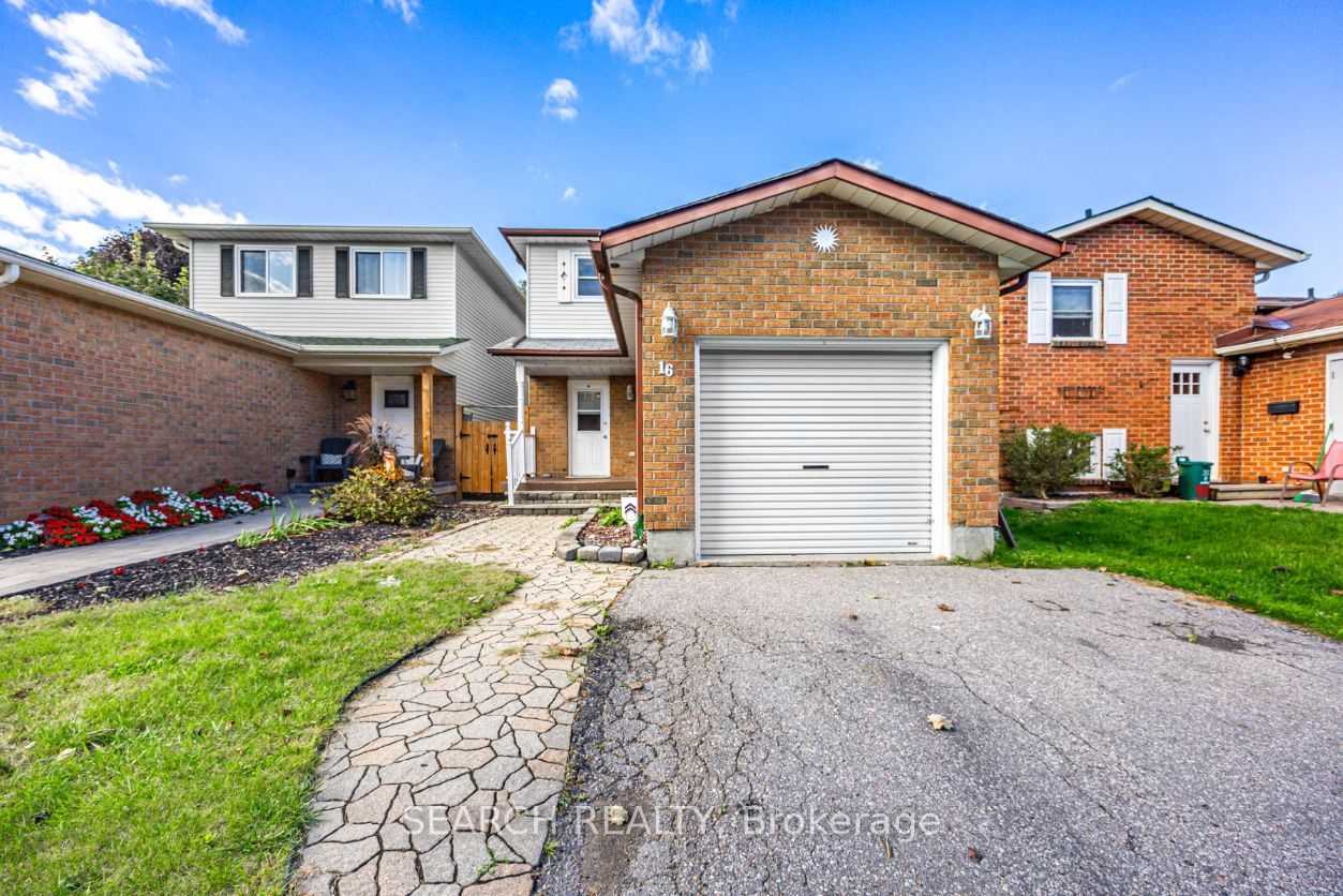 16 Hartsfield Drive, Clarington, ON L1E 1M5