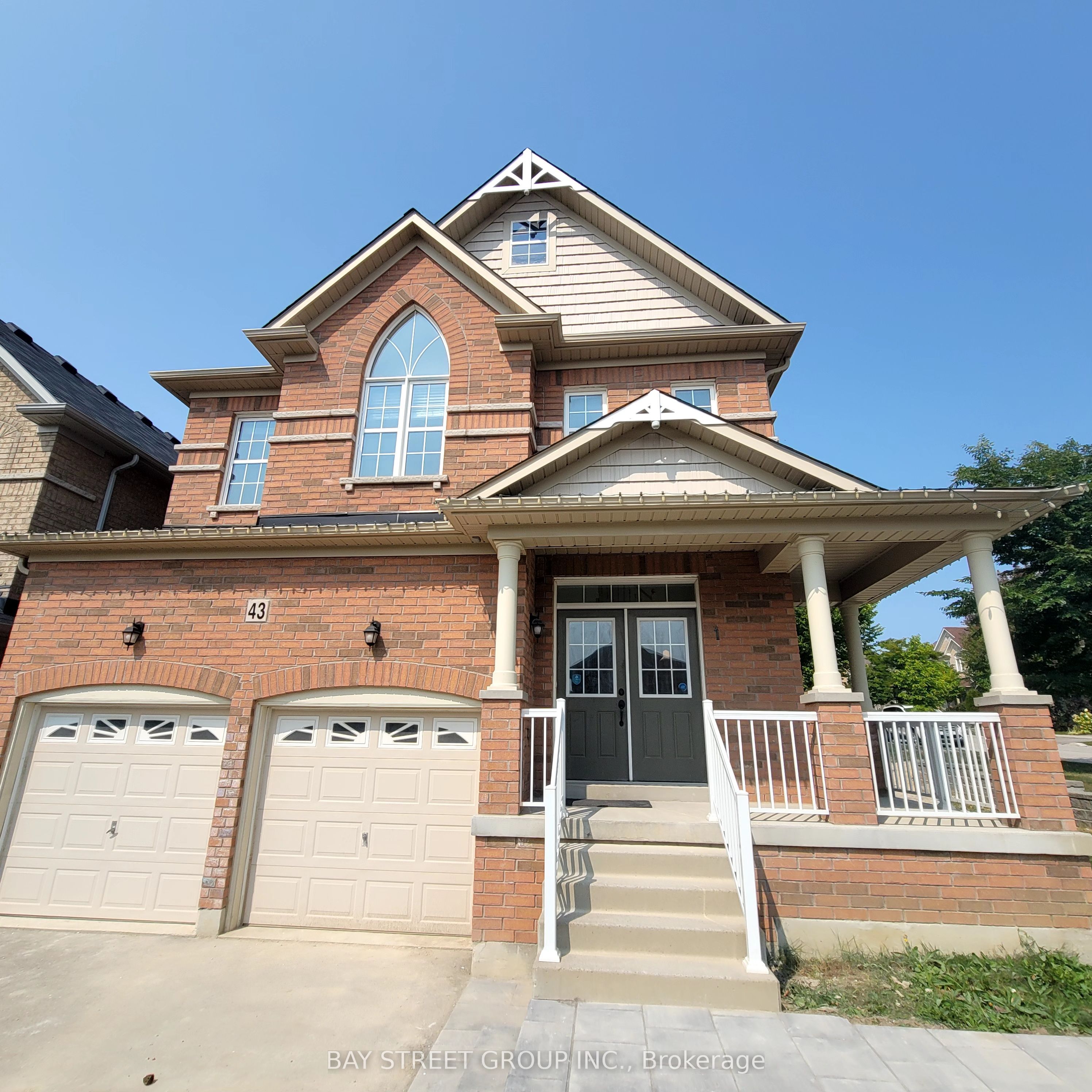 #1 - 43 Herefordshire Crescent, Newmarket, ON L9N 0B7