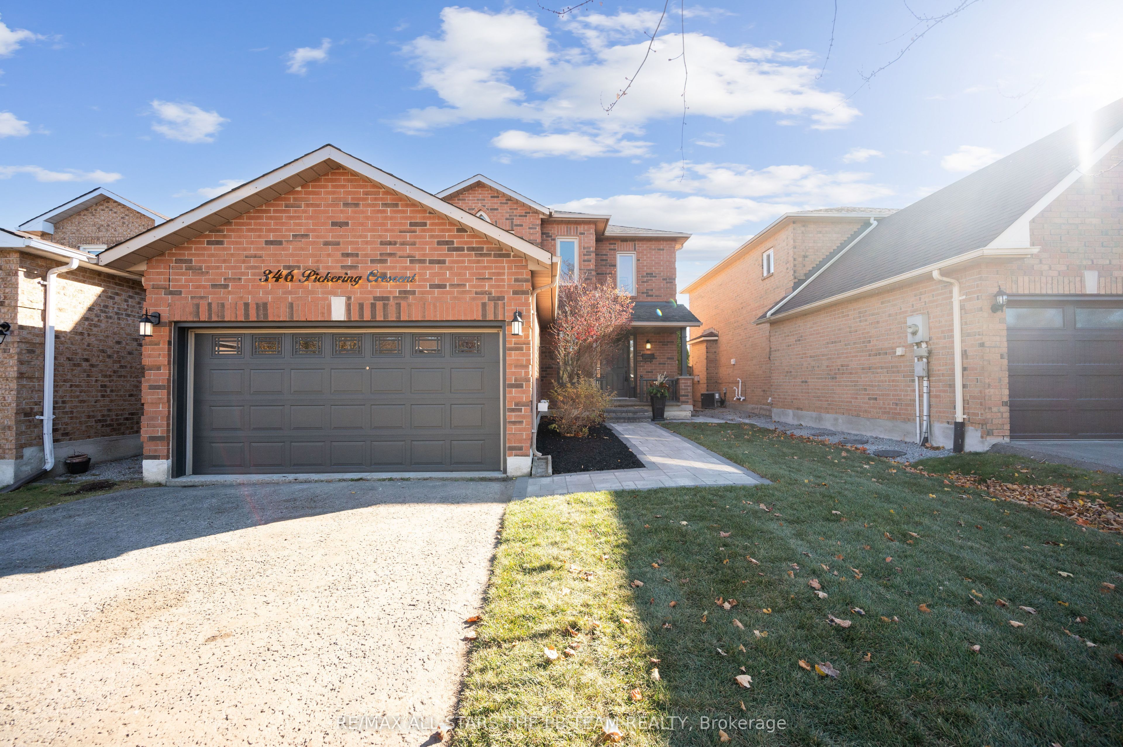 346 Pickering Crescent, Newmarket, ON L3Y 8G7