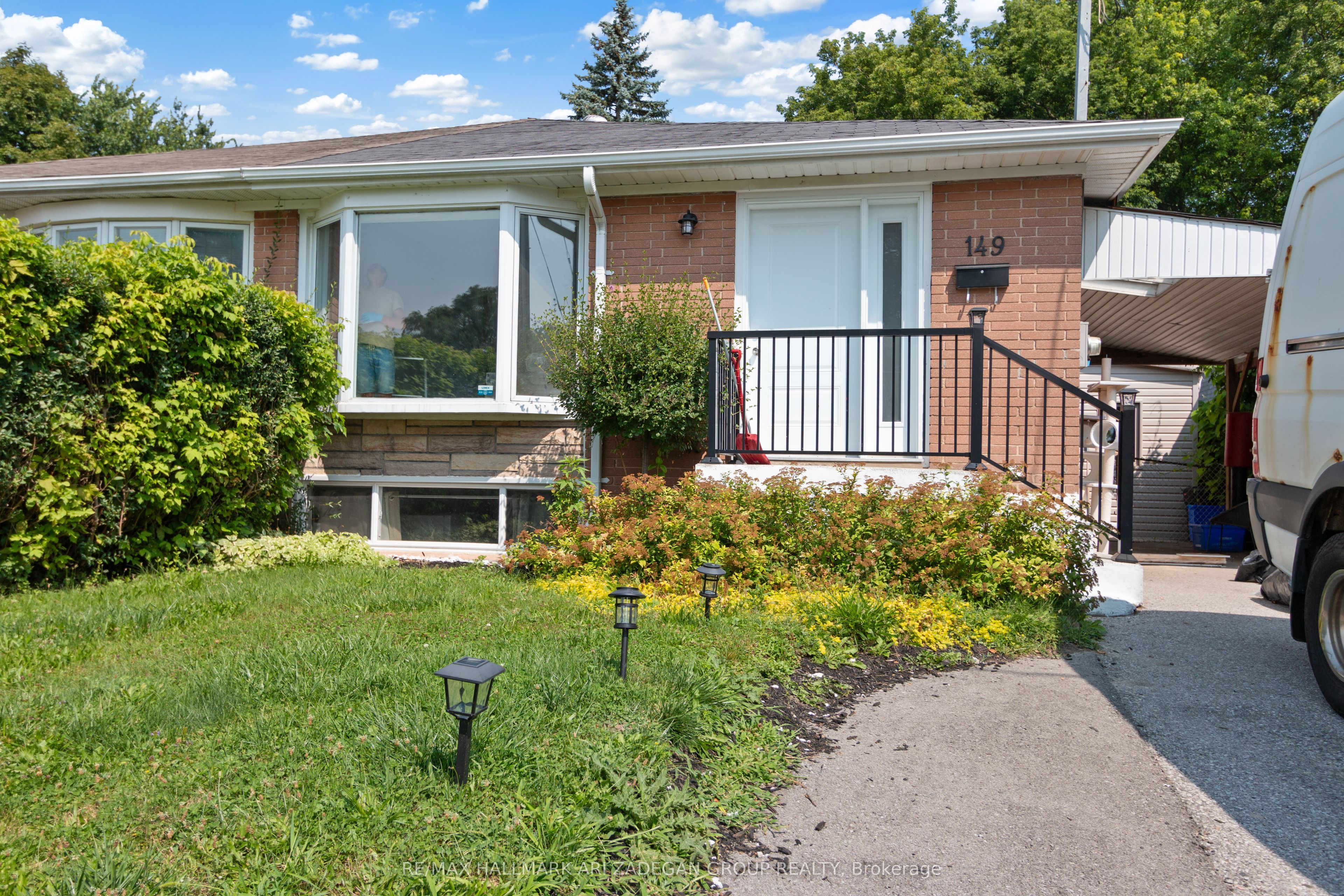 #LF - 149 Septonne Avenue, Newmarket, ON L3Y 2W4