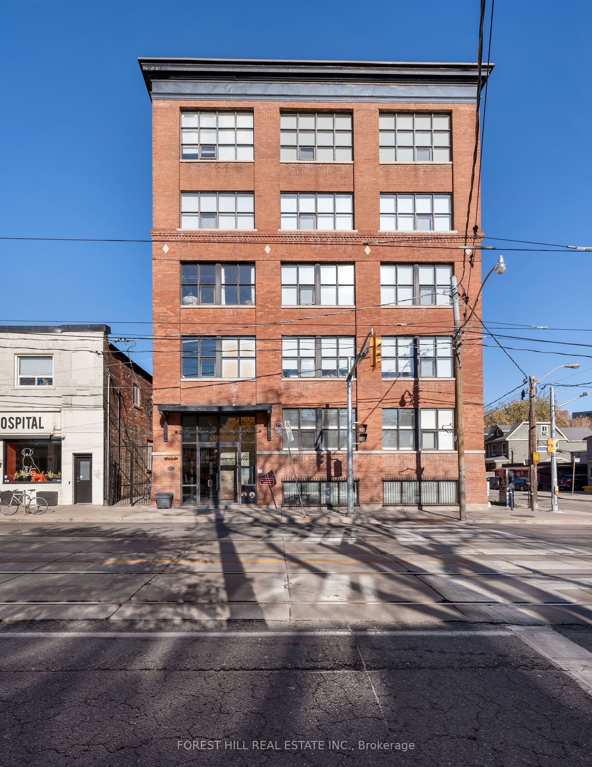 #105 - 2154 Dundas Street, Toronto, ON M6R 1X3