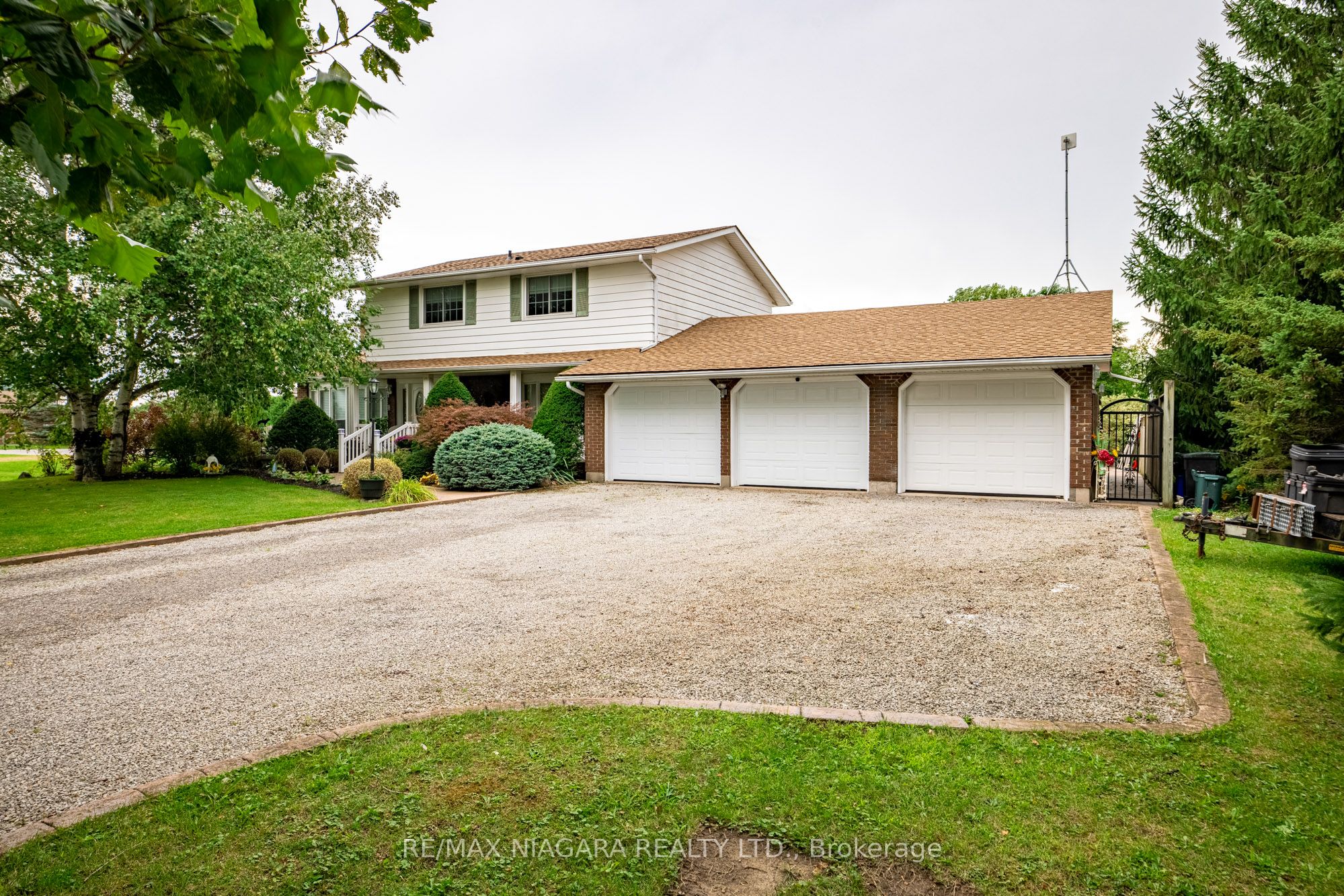 2065 Seventh Street, St. Catharines, ON L2R 6P9